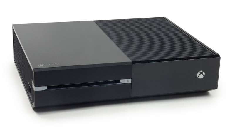 Microsoft Xbox One 500GB Model 1540 Gaming Console + 1 Controller