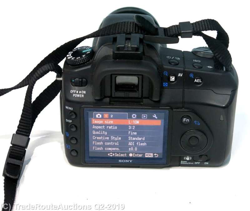 SONY ALPHA A200 DSLR PROFESSIONAL DIGITAL CAMERA + 18-70 SONY LENS KIT