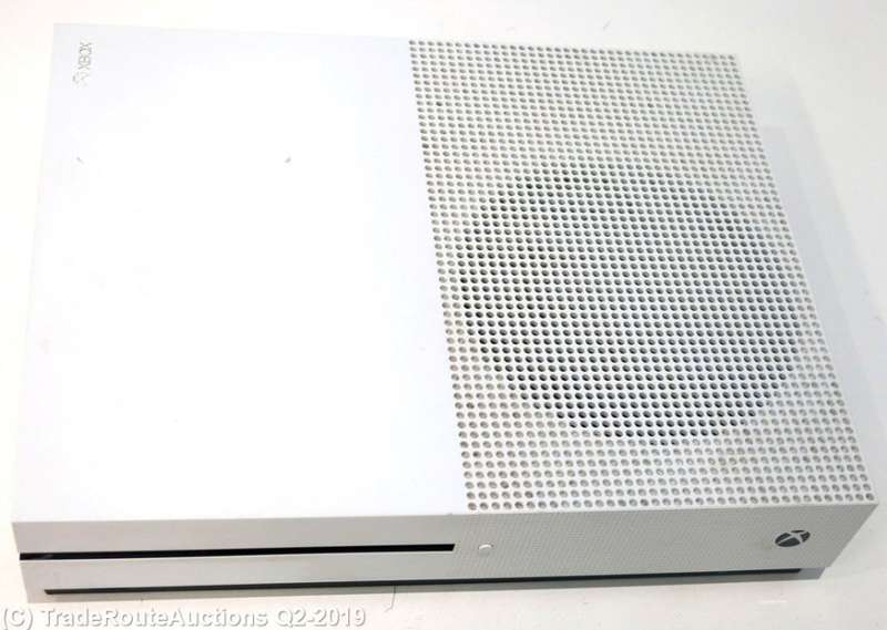 Microsoft Xbox One S 1TB Console (WHITE) Model 1681 + 1 Controller