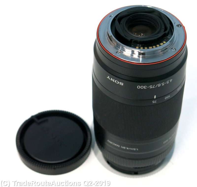 Sony 75-300mm f/4.5-5.6 Compact Super Telephoto Zoom Lens - For Sony DSLR Cameras