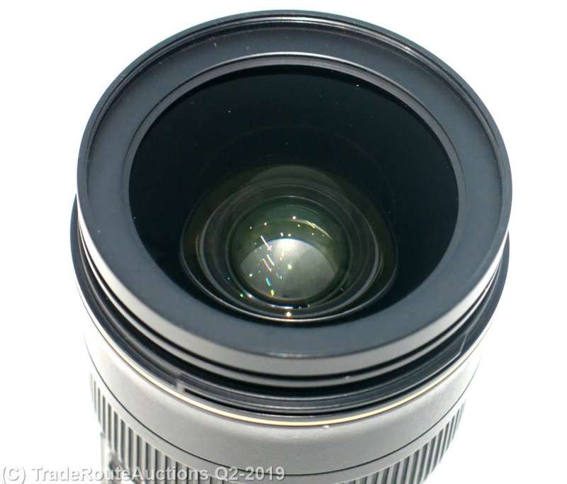 NIKON AF-S Nikkor 24-70mm f/2.8G ED N Telephoto Zoom Lens for Nikon Digital SLR Cameras