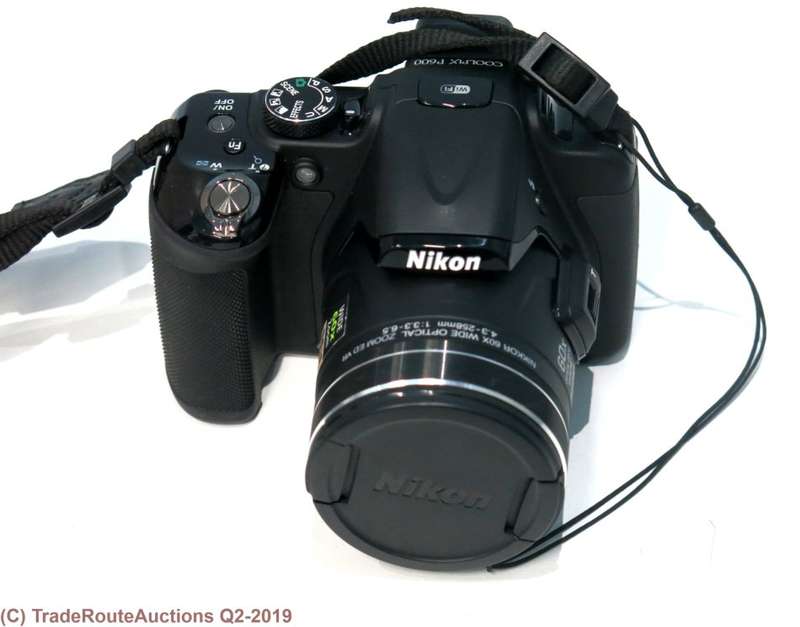 Nikon COOLPIX P600 16.1 MP Wi-Fi CMOS Digital Camera with 60x Zoom NIKKOR Lens