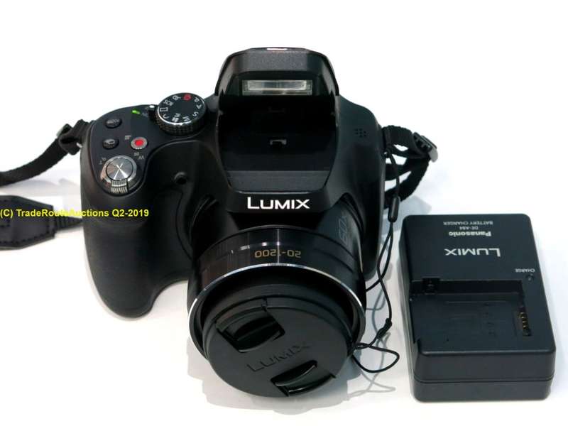 Panasonic LUMIX DMC-FZ70 16.1 MP Digital Camera with 60x Optical Image Stabilized Zoom