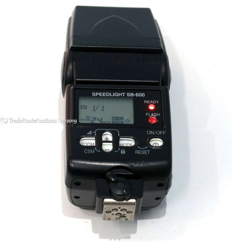 Nikon SB-600 Speedlight Flash for Nikon DSLR Cameras