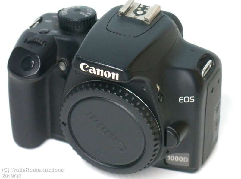 Canon EOS 1000D Digital SLR camera BODY ONLY