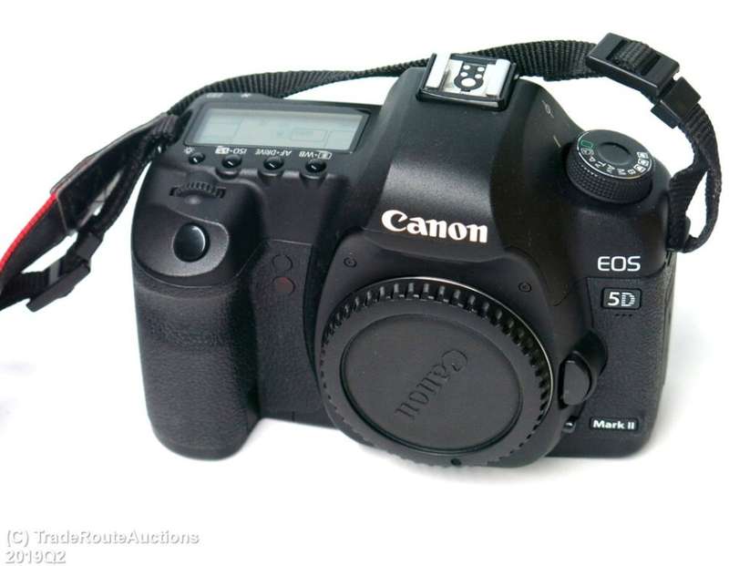 Canon EOS 5D Mark II 21MP Full Frame CMOS DSLR Camera (Body) | 21 Megapixels