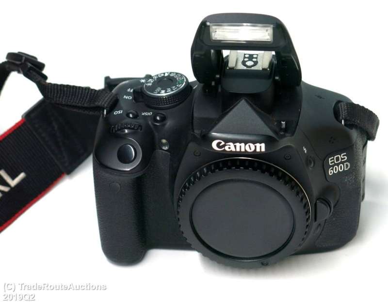 Canon EOS 600D Digital SLR CAMERA BODY ONLY - PROFESSIONAL [18 Megapixels]