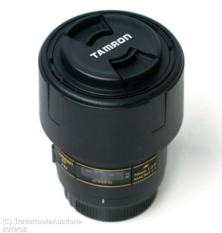 Tamron 272E Di SP 90mm f/2.8 Macro 1:1 AF Di Lens for Nikon DSLR Cameras