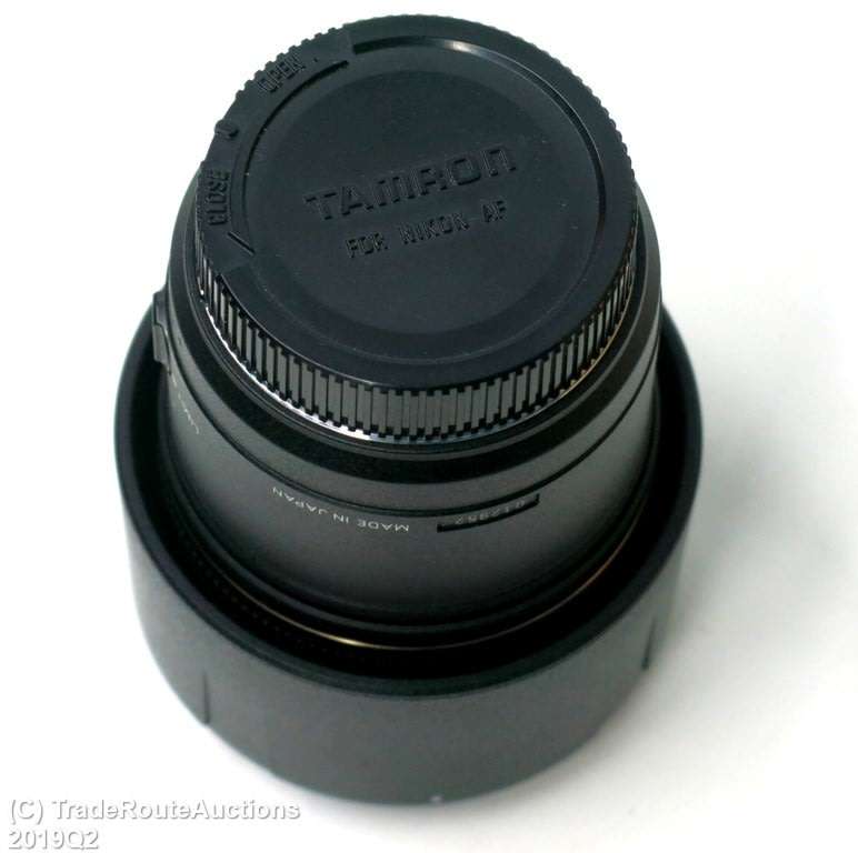 Tamron 272E Di SP 90mm f/2.8 Macro 1:1 AF Di Lens for Nikon DSLR Cameras