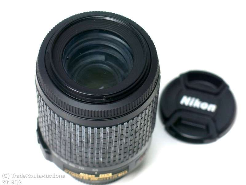 Nikon AF-S NIKKOR 55-200mm VR [ VIBRATION REDUCTION ] LENS