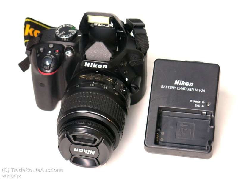 Nikon D3300 24.2 MP CMOS Digital SLR with AF-S DX NIKKOR 18-55mm f/3.5-5.6G Zoom Lens (Black)