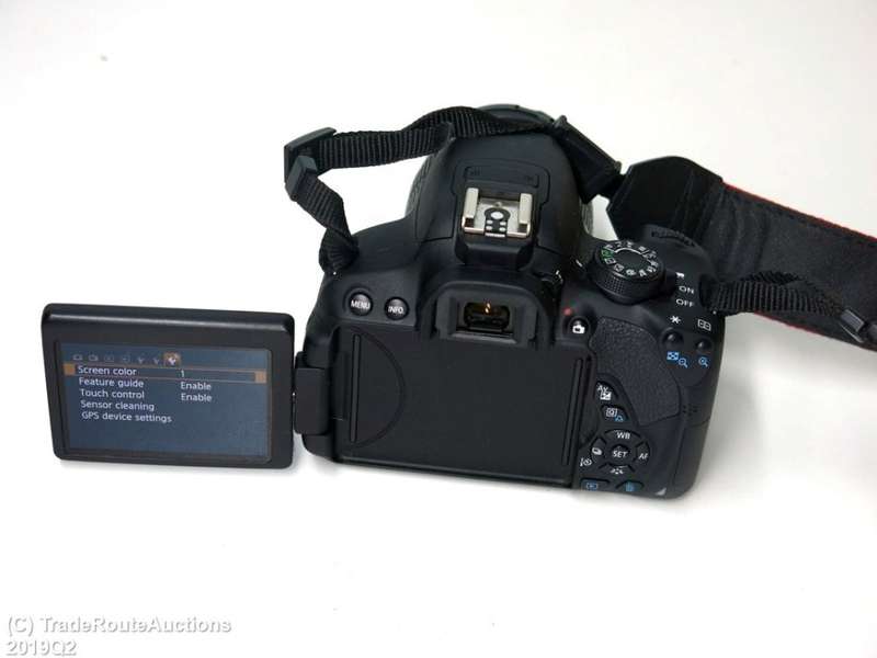 Canon EOS 700D DIGITAL SLR CAMERA KIT WITH 18-55MM IS LENS | 18.0 MP FULL HD