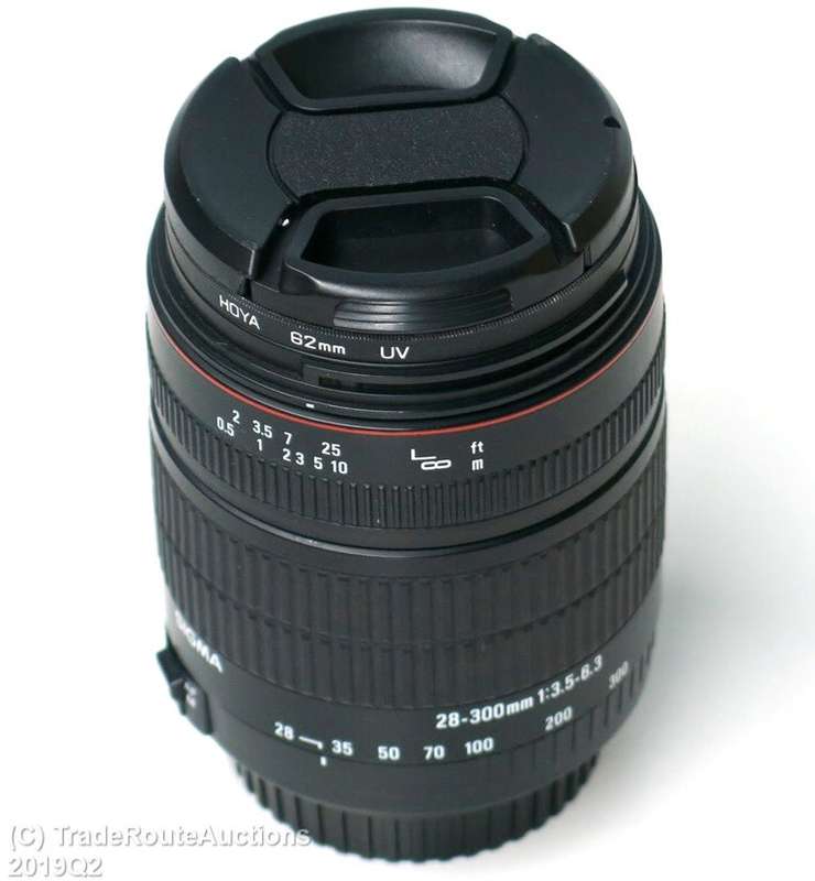 SIGMA 28-300mm F3.5-6.3 DG MACRO LENS for CANON Cameras