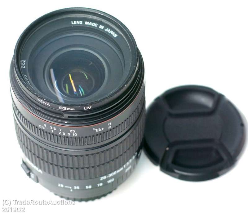 SIGMA 28-300mm F3.5-6.3 DG MACRO LENS for CANON Cameras