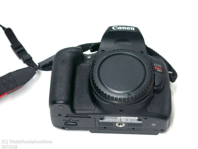 CANON REBEL T6S (Canon 760D Equivalent) DSLR CAMERA BODY ONLY - 24.2 MEGAPIXELS - 5 FRAMES / SEC