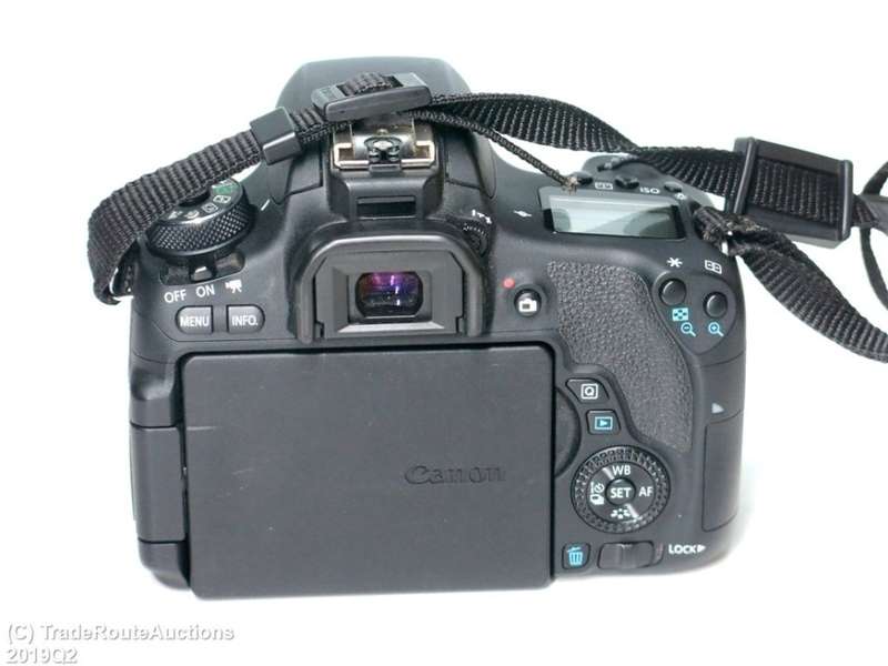 CANON REBEL T6S (Canon 760D Equivalent) DSLR CAMERA BODY ONLY - 24.2 MEGAPIXELS - 5 FRAMES / SEC