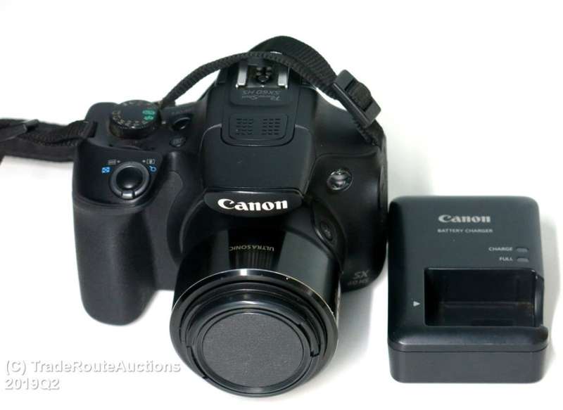 Canon Powershot SX60 HS 16.1MP Digital Camera 65x Optical Zoom Lens 3-inch LCD Tilt Screen (Black)