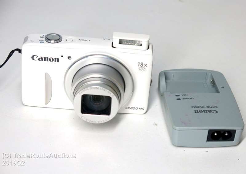 Canon PowerShot SX600 HS 16MP Digital Camera (White) - FULL HD