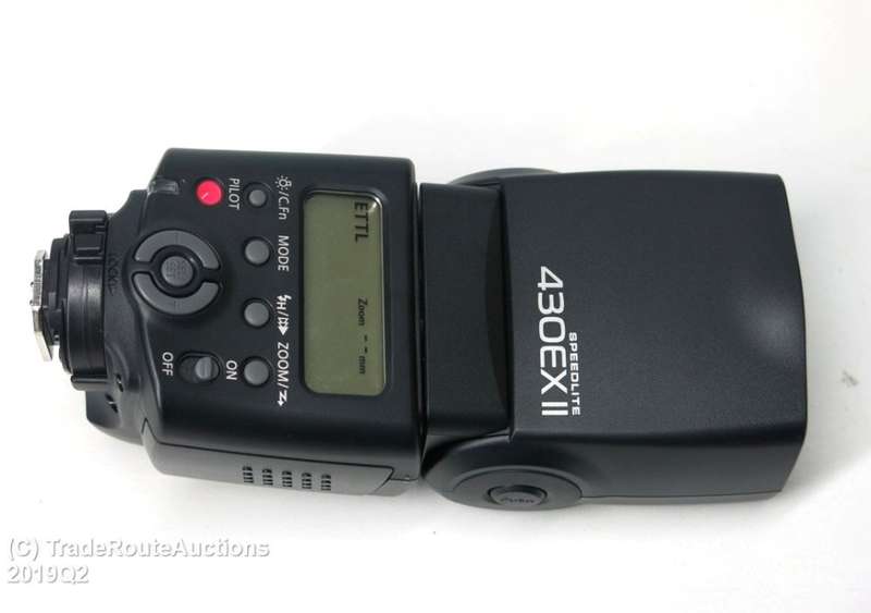 Canon Speedlite 430EX II Flash for Canon EOS DIGITAL SLR Cameras *** BARGAIN ** Fits all CANON DSLRs