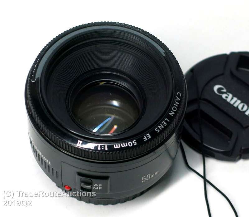 Please read - Canon EF 50mm f/1.8 II Lens - Fits Canon Cameras