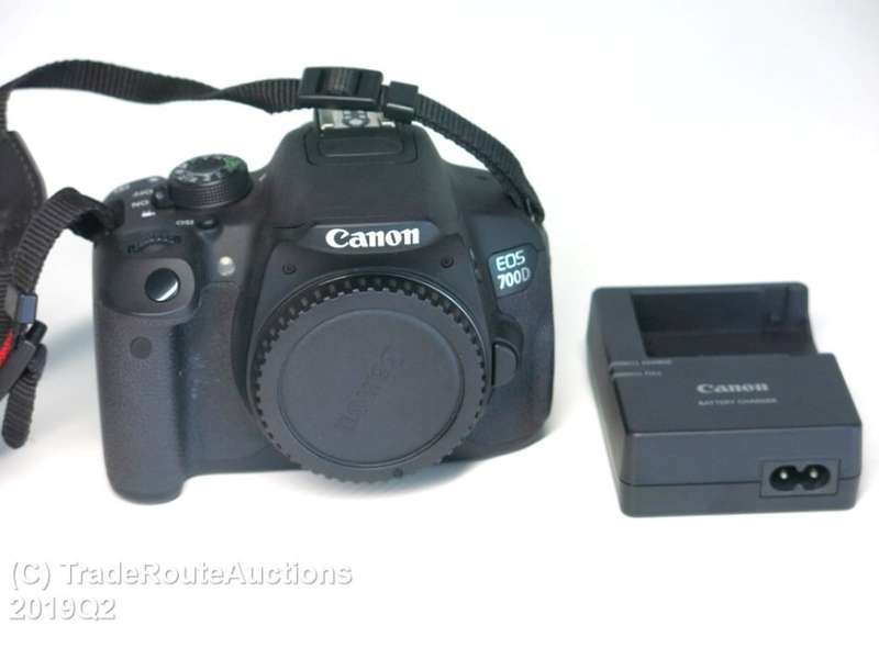 Canon EOS 700D DIGITAL SLR CAMERA BODY ONLY | 18.0 MP FULL HD