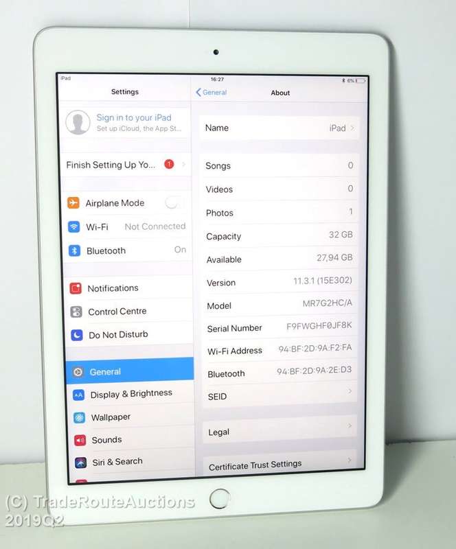 Apple iPad 6th Gen 2018 | MR7G2HC/A | WiFi | 32GB | Silver/White | A1893 | RETINA IPad6
