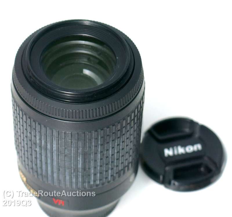 Nikon AF-S NIKKOR 55-200mm VR [ VIBRATION REDUCTION ] LENS