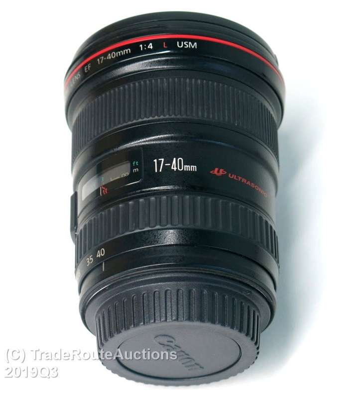 CANON EF 17-40mm f/4L ULTRASONIC Ultra Wide Angle Zoom Lens for Canon SLR Cameras