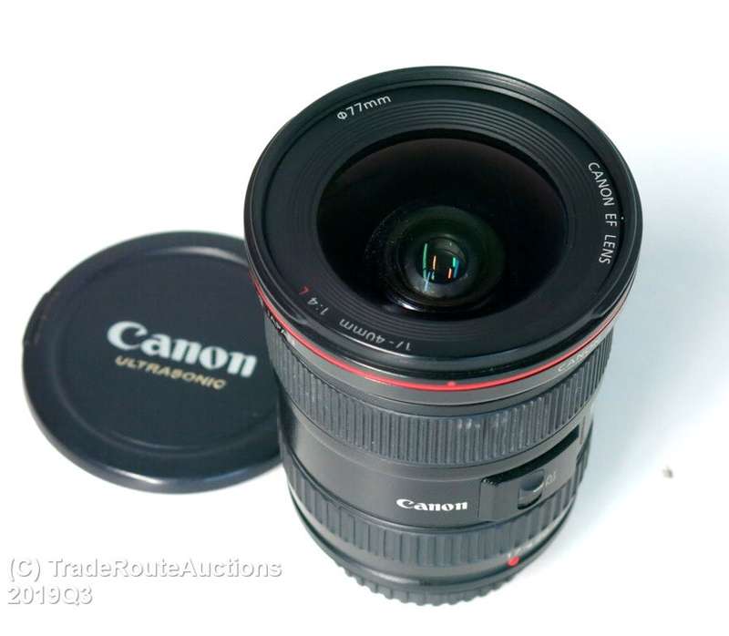 CANON EF 17-40mm f/4L ULTRASONIC Ultra Wide Angle Zoom Lens for Canon SLR Cameras