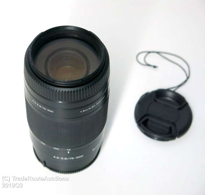 Sony 75-300mm f/4.5-5.6 Compact Super Telephoto Zoom Lens - For Sony DSLR Cameras
