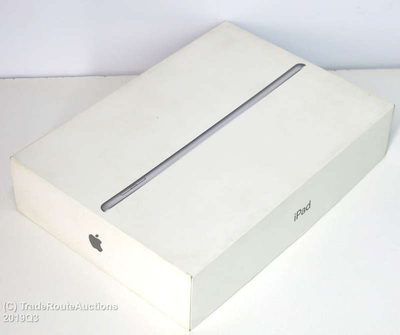 iPad 5th Gen 2017 | MP1J2HC/A | WiFi + Cellular | 32GB | Space Grey | A1823 | RETINA