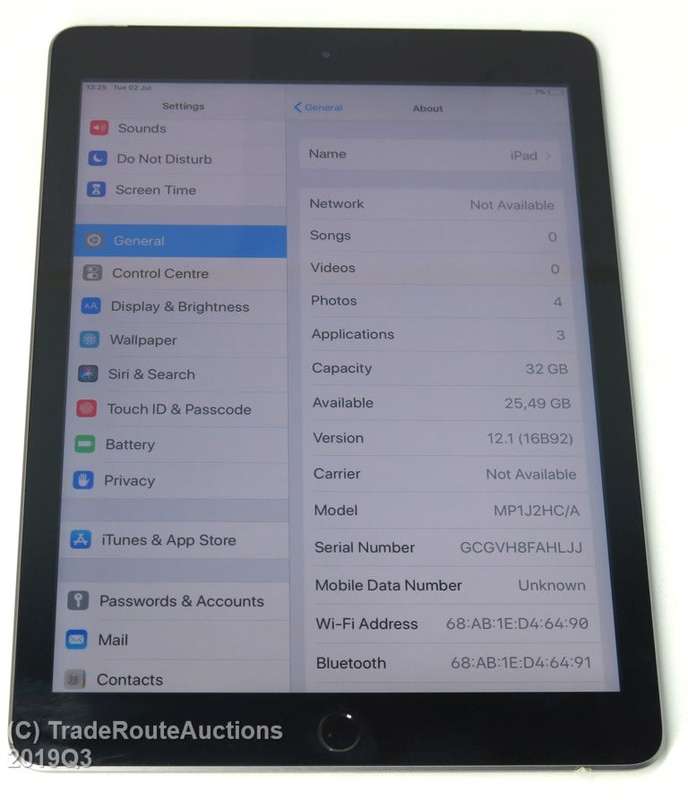 iPad 5th Gen 2017 | MP1J2HC/A | WiFi + Cellular | 32GB | Space Grey | A1823 | RETINA