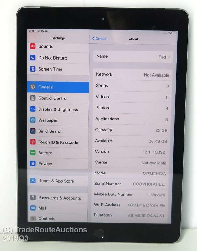iPad 5th Gen 2017 | MP1J2HC/A | WiFi + Cellular | 32GB | Space Grey | A1823 | RETINA