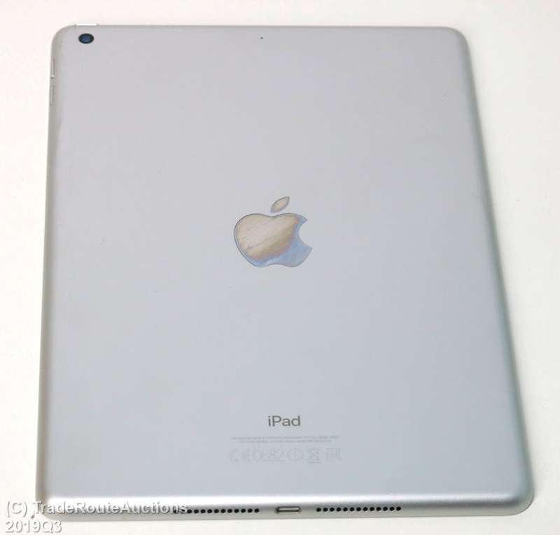 Boxed - Tablet Apple iPad 5th Gen 2017 | MP2G2HC/A | WiFi | 32GB | Silver | A1822 | RETINA 9.7 inch