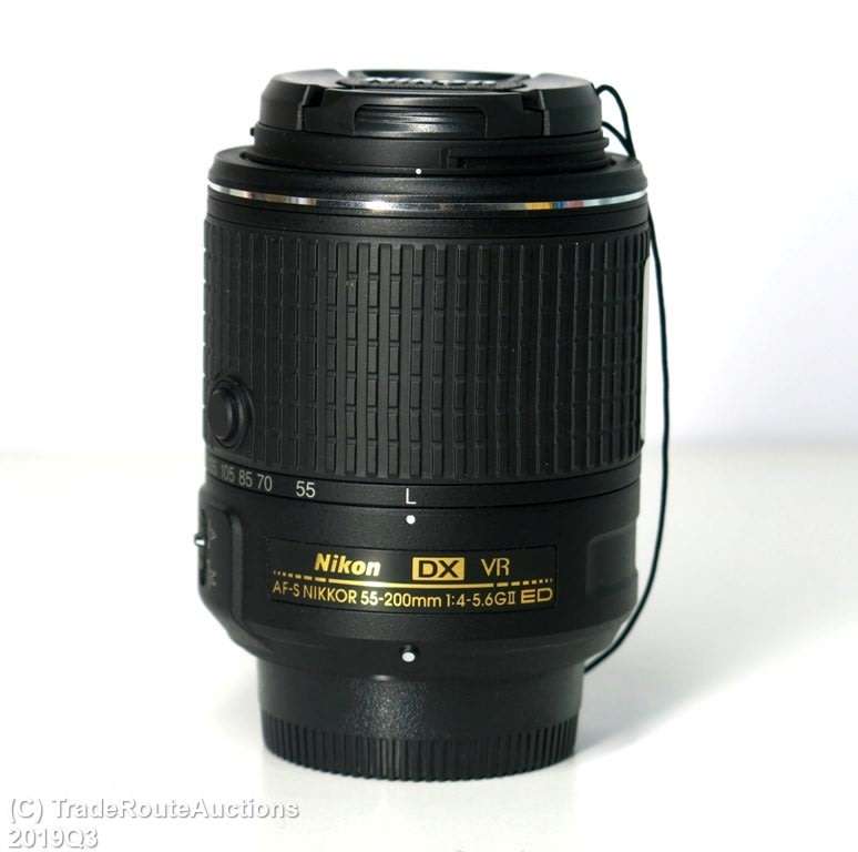 Nikon AF-S DX NIKKOR 55-200mm f/4-5.6G ED VR II LENS For Nikon DSLR Cameras