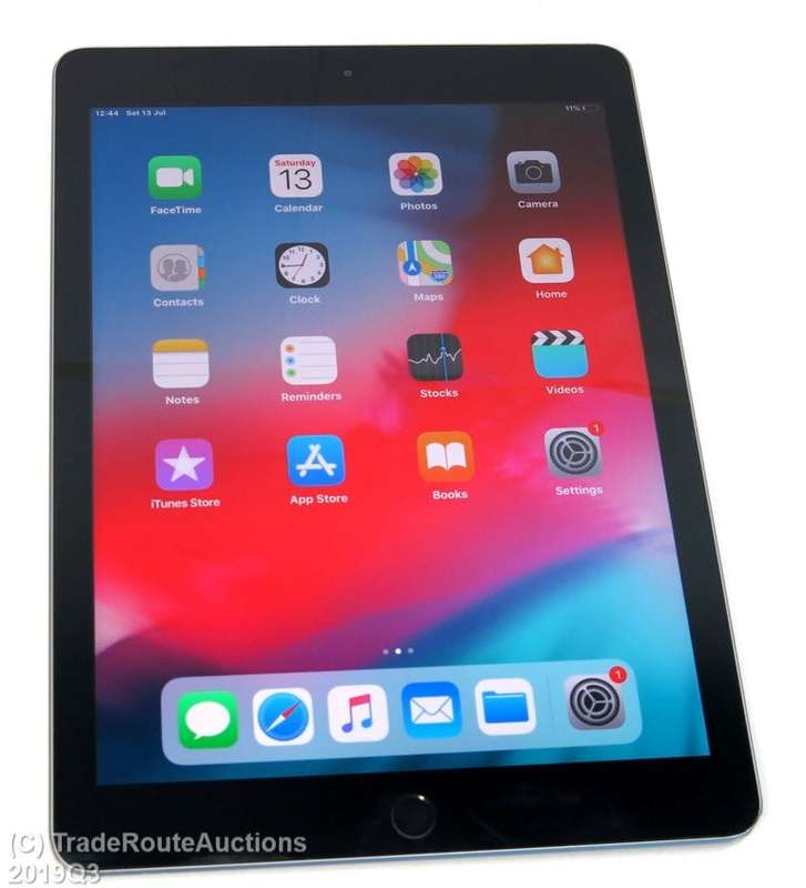 Apple iPad 6th Gen 2018 | MR7F2HC/A | WiFi  only | 32GB | Space Grey | A1893 | RETINA IPad6