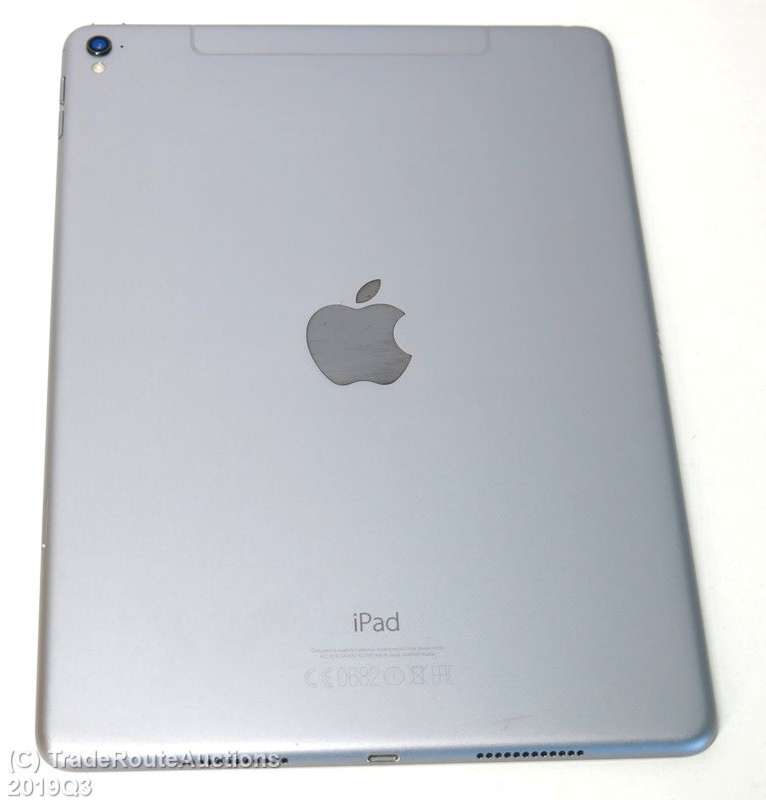 IPAD Pro 9.7-inch | MLQ32HC/A | 128GB | WiFi + 4G CELLULAR | Space Grey | A1674 | RETINA DISPLAY