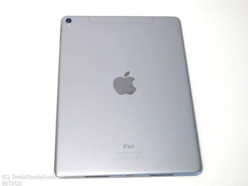 IPAD Pro 9.7-inch | MLQ32HC/A | 128GB | WiFi + 4G CELLULAR | Space Grey | A1674 | RETINA DISPLAY