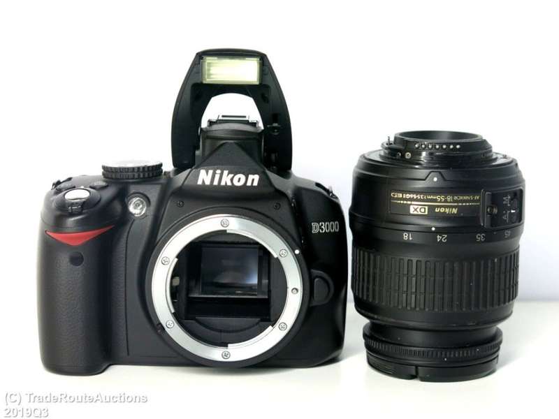 NIKON D3000 DSLR CAMERA CAMERA KIT WITH NIKKOR 18-55 LENS