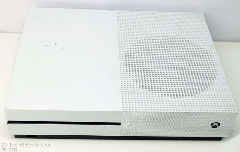 Microsoft Xbox One S 1TB Console (WHITE) Model 1681 + 1 Controller