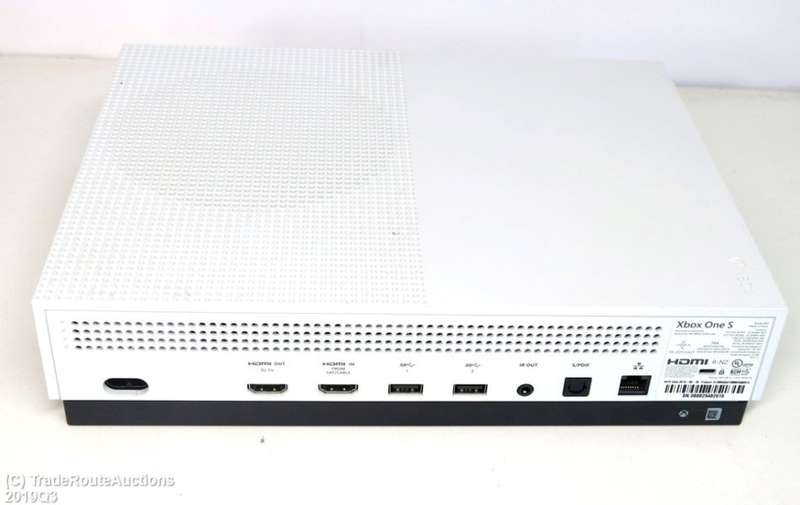 Microsoft Xbox One S 500GB Console (WHITE) Model 1681 + 1 Controller (WHITE)
