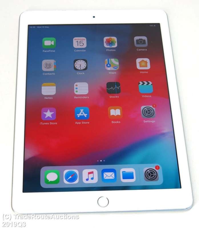 Apple iPad 6th Gen 2018 | MR7K2HC/A | WiFi | 128GB | Silver/White | A1893 | RETINA IPad6