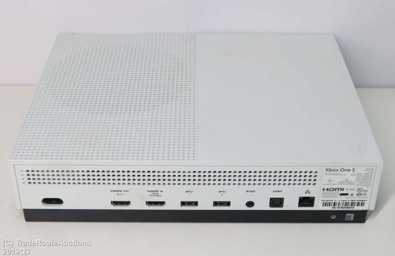 Microsoft Xbox One S 1TB Console (WHITE) Model 1681 + 1 Controller