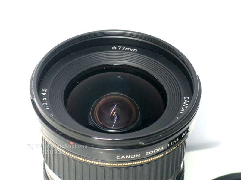 R 11,000 VALUE ** Canon EFS 10-22mm ULTRASONIC Ultra Wide-Angle Zoom Lens for Canon DSLR cameras
