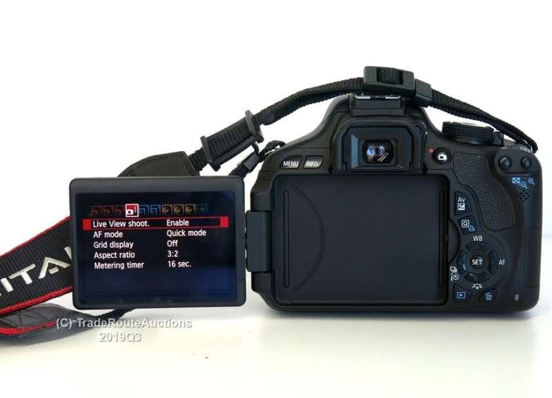 Canon EOS 600D DSLR CAMERA with Canon 18-55 IS Lens Camera Kit