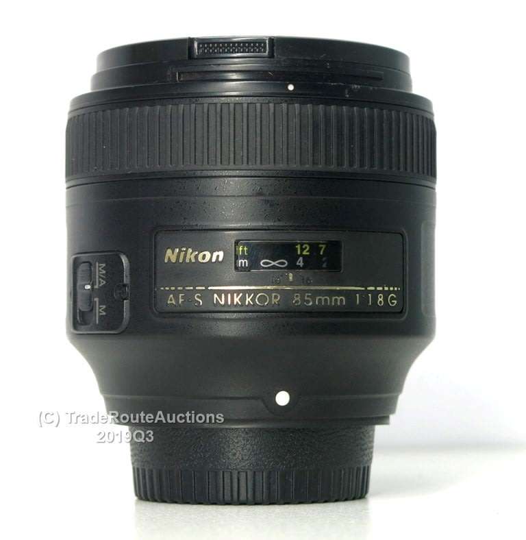 Nikon 85mm f/1.8G AF-S Lens for Nikon DSLR Cameras