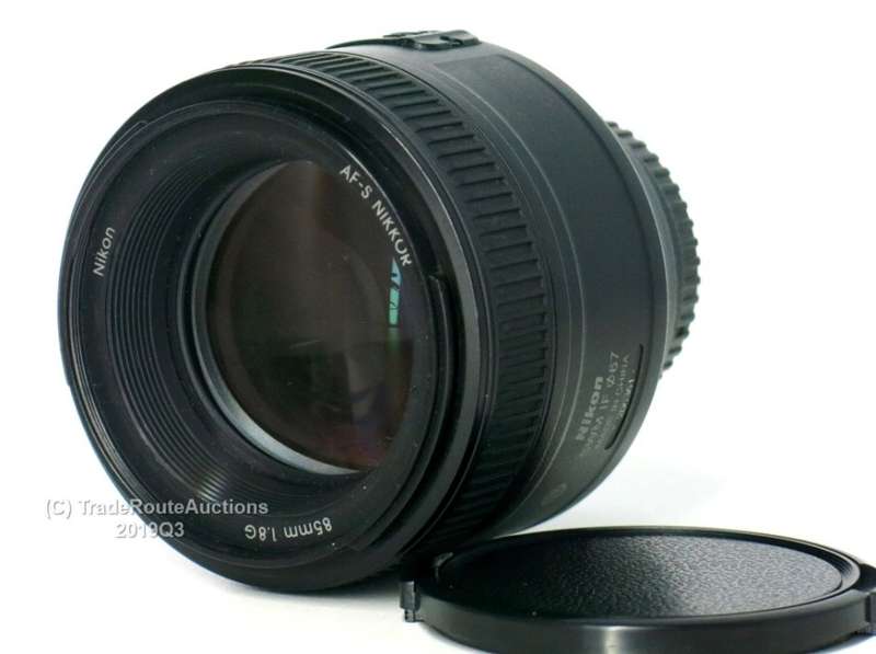 Nikon 85mm f/1.8G AF-S Lens for Nikon DSLR Cameras