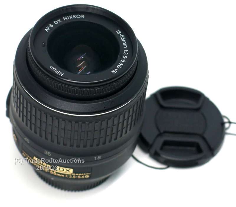 Nikon AF-S DX NIKKOR 18-55mm f/3.5-5.6G Vibration Reduction Zoom Lens Auto Focus for Nikon DSLR