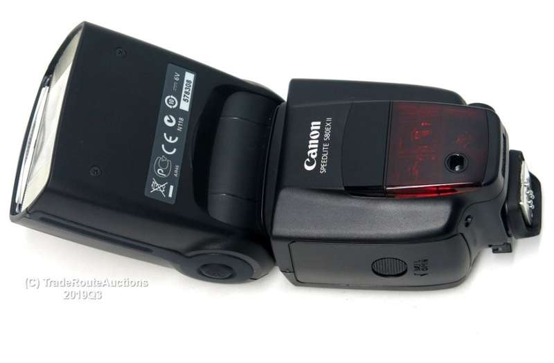 Canon Speedlite 580EX ii Flash for Canon EOS DIGITAL SLR Cameras *** BARGAIN ** Fits all CANON DSLRs