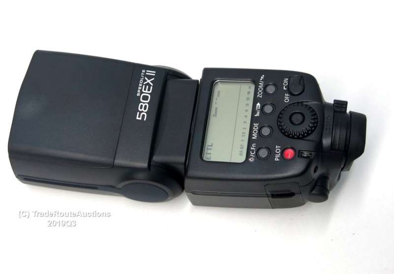 Canon Speedlite 580EX ii Flash for Canon EOS DIGITAL SLR Cameras *** BARGAIN ** Fits all CANON DSLRs